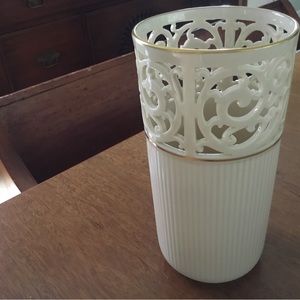 Lenox Tracery collection mid size vase